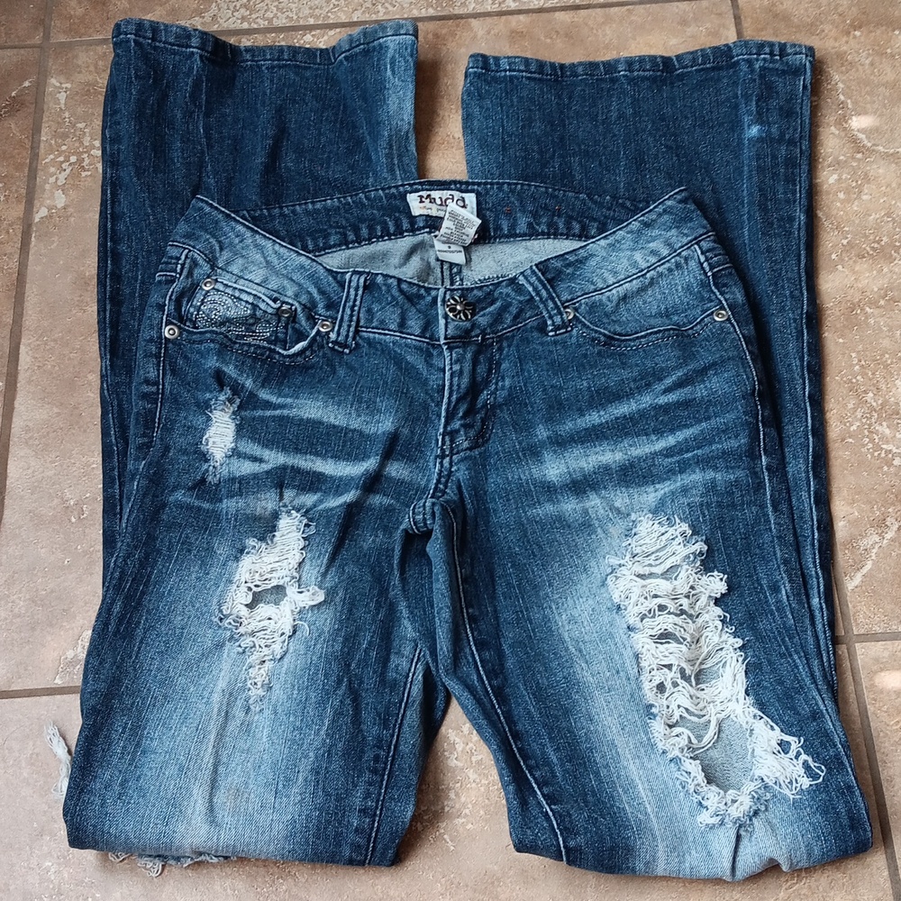 Mudd Distressed Flare Dark Wash Jeans Size 3 EUC